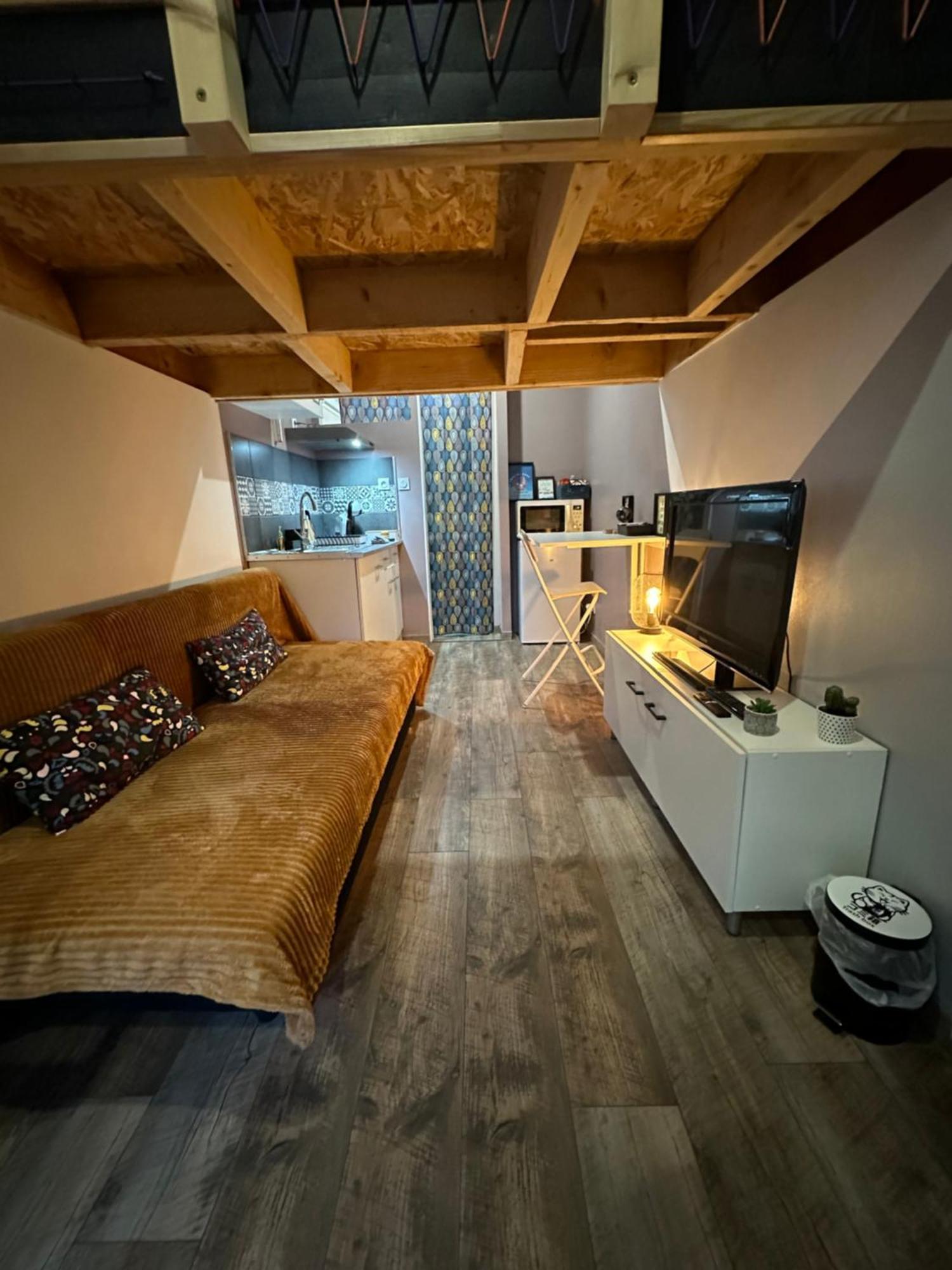 La Tiny : Adorable Petit /parking Gratuit. Holiday home Angouleme